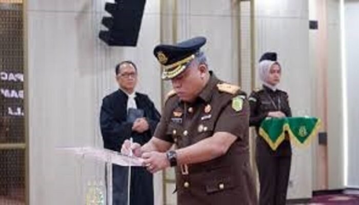 Terkait Korupsi Impor Gula PT SMIP, Kejagung Periksa Pejabat Bea Cukai Pekanbaru