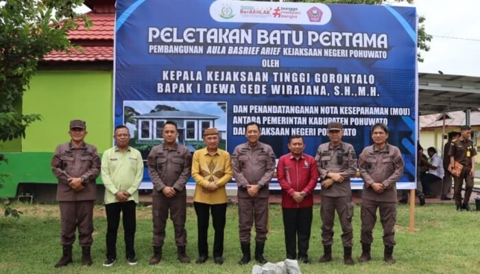 Letakkan Batu Pertama Pembangunan Gedung Aula Basrief Arief, Ini Dukungan Kajati Gorontalo
