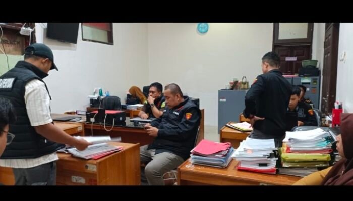 Dugaan Perdis Fiktif, Kejaksaan Geledah Sekretariat DPRD Boalemo