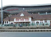 Antisipasi Kepadatan Akses ke Gambir, KAI Daop 1 Terapkan Berhenti Luar Biasa di Stasiun Jatinegara