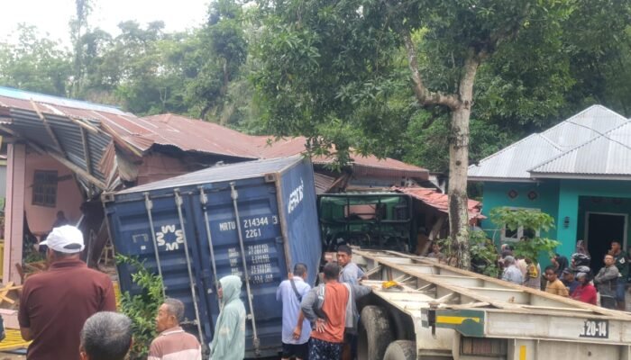 Truk Milik JPT Mitra Lintas Barito Tabrak Rumah Warga, Firma Hukum IFLA Siapkan Somasi