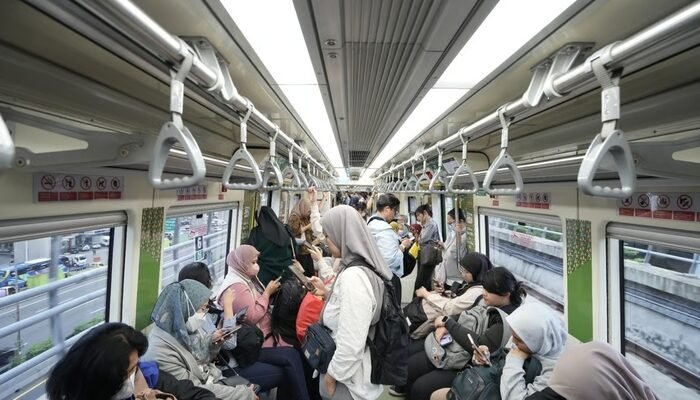 KAI Layani 2,56 Juta Pengguna LRT Jabodebek pada November 2025