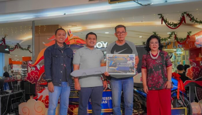BRI Branch Office Jatinegara Region 6/Jakarta 1 Serahkan Hadiah Program BRI Highest Point – Amazing Rewards 9 di Mall Bassura Jakarta Timur