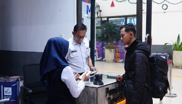 Hingga Hari Ketiga Libur Tahun Baru Imlek 2577, Penumpang KA di Divre III Palembang Capai 16.685 Orang