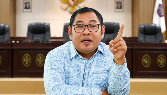 Tantang Buka Data Perjalanan Dinas DPRD Gorontalo, Limonu Hippy : Jangan Sampai Pengkritik Justru Pengguna Anggaran Terbesar