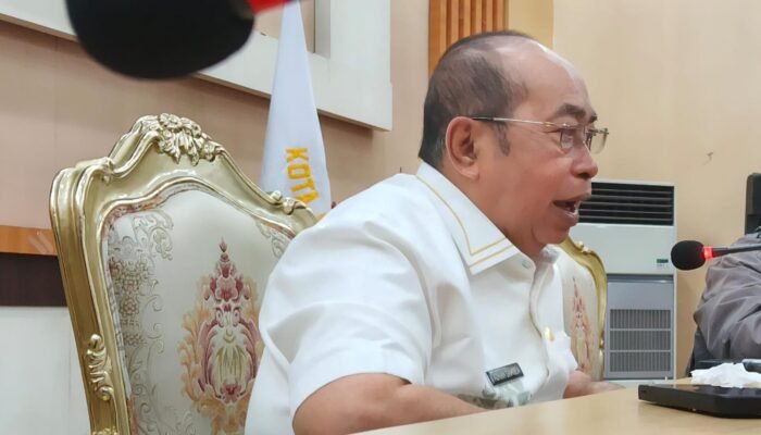 Tegas! Jawab Surat Gubernur Soal Demo ASN, Adhan Dambea: Saya Wali Kota, Bukan Anak Buahnya!