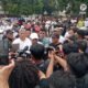 Suasana Polda Gorontalo Sempat Tegang, Wali Kota Turun Tangan Tenangkan Massa
